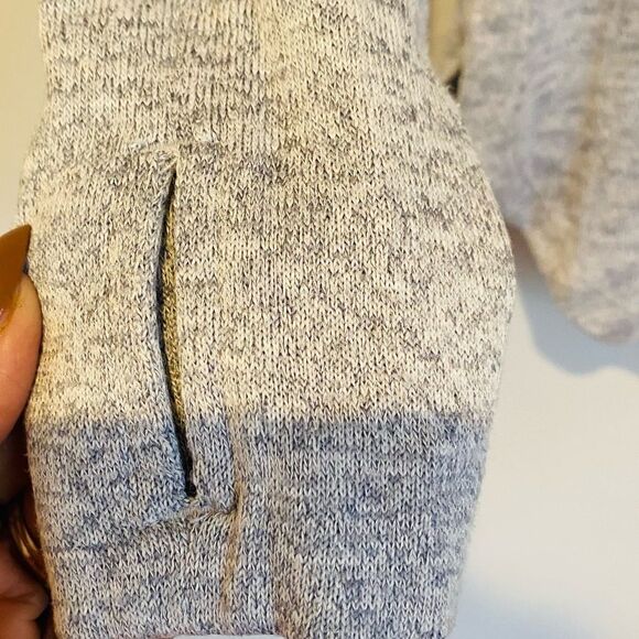 Athleta Luxe Pose Gray Heathered Long Sleeve Thumbhole Top Size Small - Picture 7 of 7